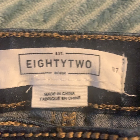 NWT juniors denim short shorts - Picture 3 of 5